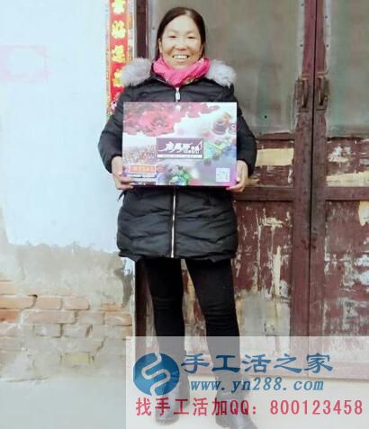 河南新乡市封丘县崔女士代理手工活之家串珠在家组织人做手工活加工