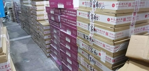 3月14日，纯手工活外发加工，验收入库及时、标准明确，十多年的手工企业手工之家的手工活外发加工项目让人放心，图为仓储部两个仓库日常剪影